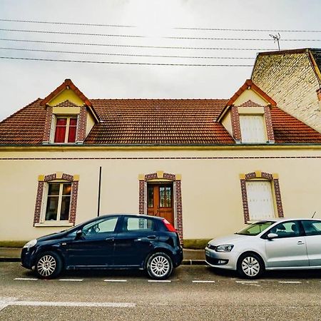 Maison Piscine Interieure Et Garage ทรัวส์ ภายนอก รูปภาพ