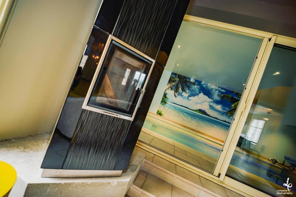 Maison Piscine Interieure Et Garage ทรัวส์ ภายนอก รูปภาพ