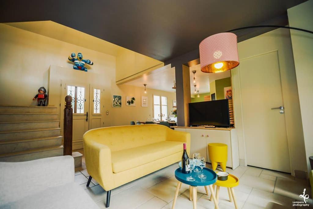 Maison Piscine Interieure Et Garage ทรัวส์ ภายนอก รูปภาพ